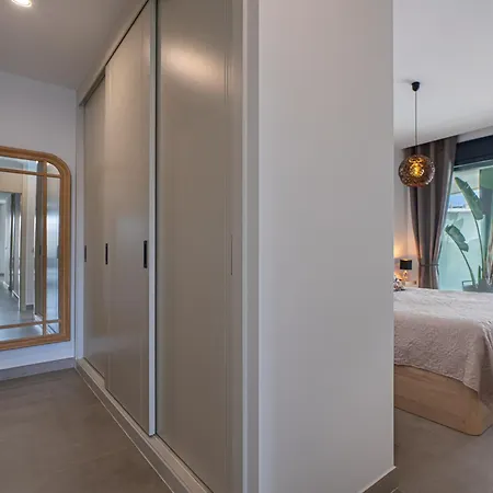 Appartement Serenity Deluxe - Pool & Terrace