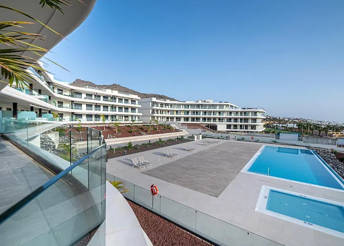 Διαμέρισμα Serenity Deluxe - Pool & Terrace